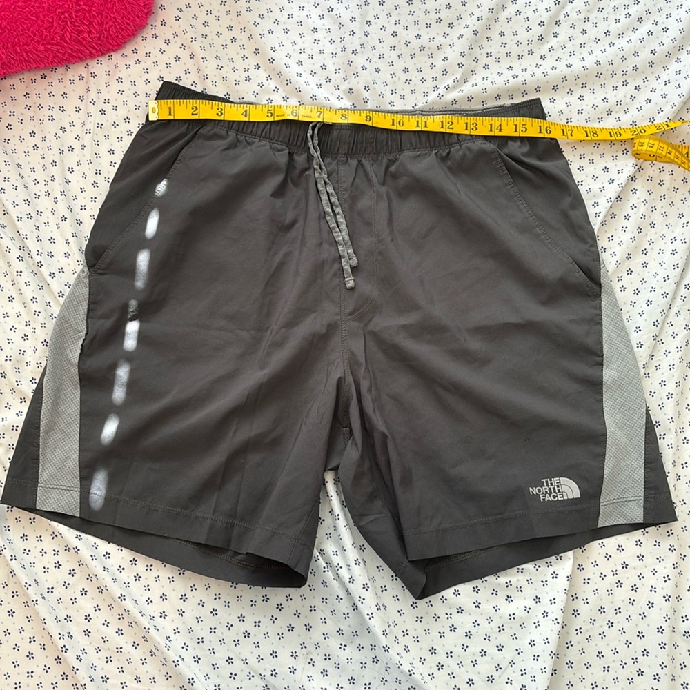 Grey north face shorts